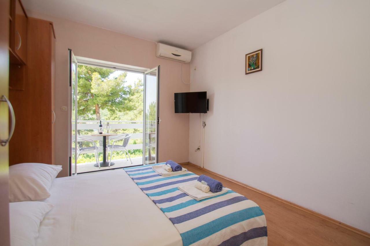 Vita Apartments Zrnovo Buitenkant foto