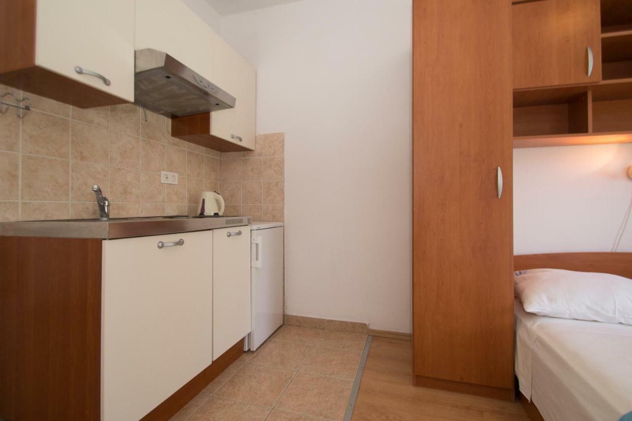 Vita Apartments Zrnovo Buitenkant foto