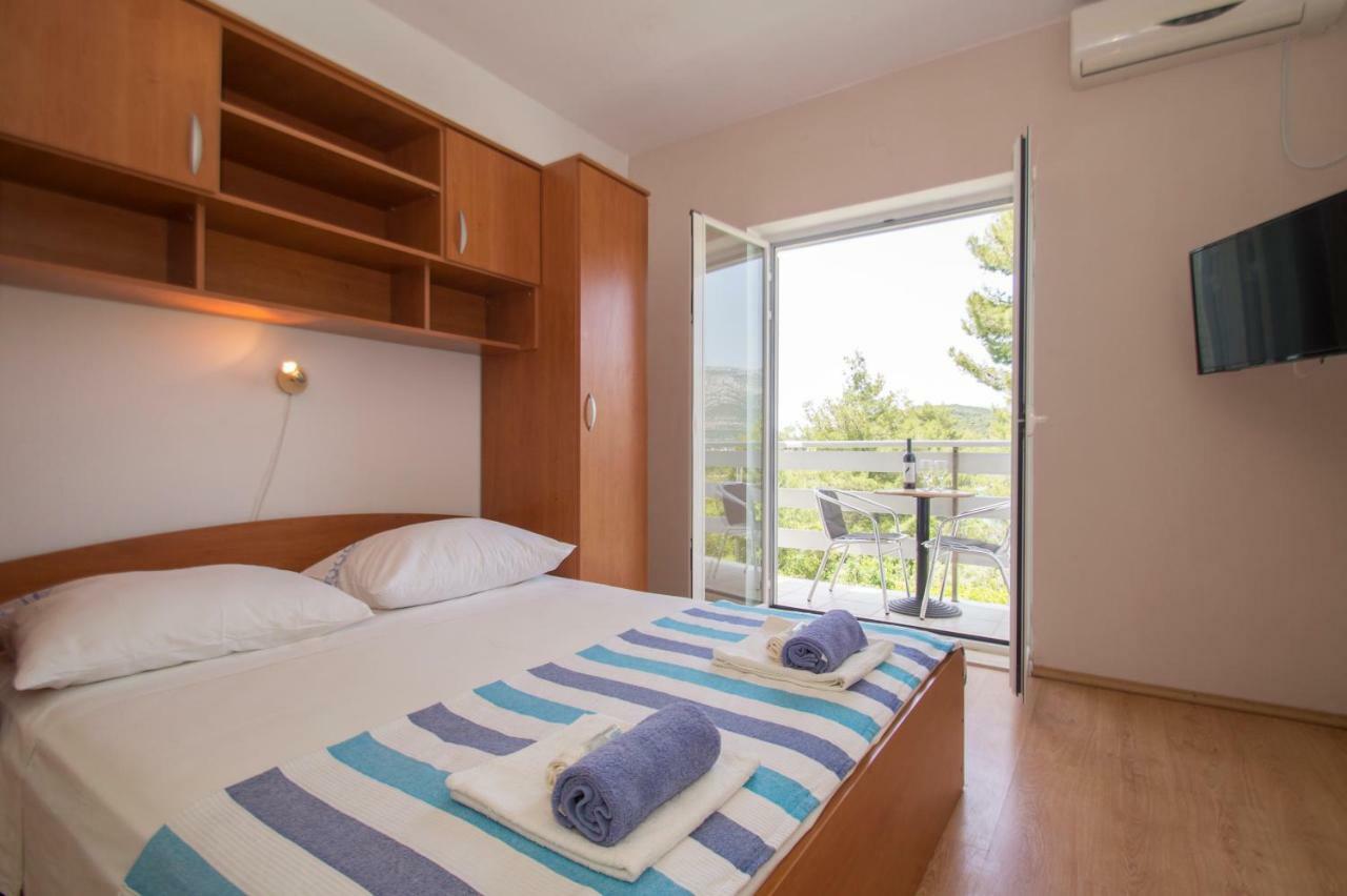 Vita Apartments Zrnovo Buitenkant foto