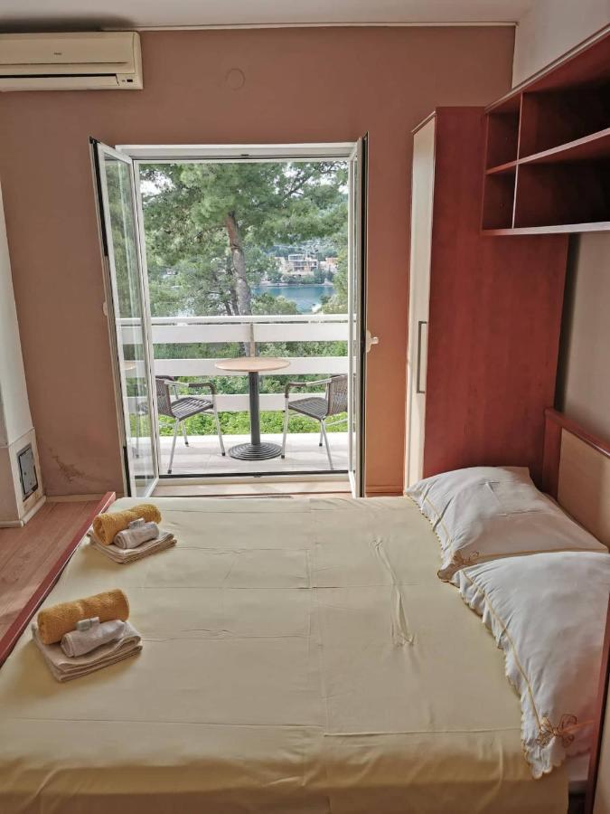 Vita Apartments Zrnovo Buitenkant foto